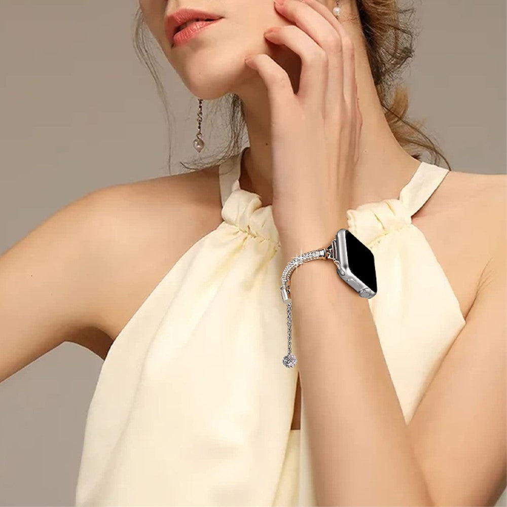 Holdbart Apple Watch Series 7 45mm Metal og  Rhinsten Urrem - Sølv#serie_277